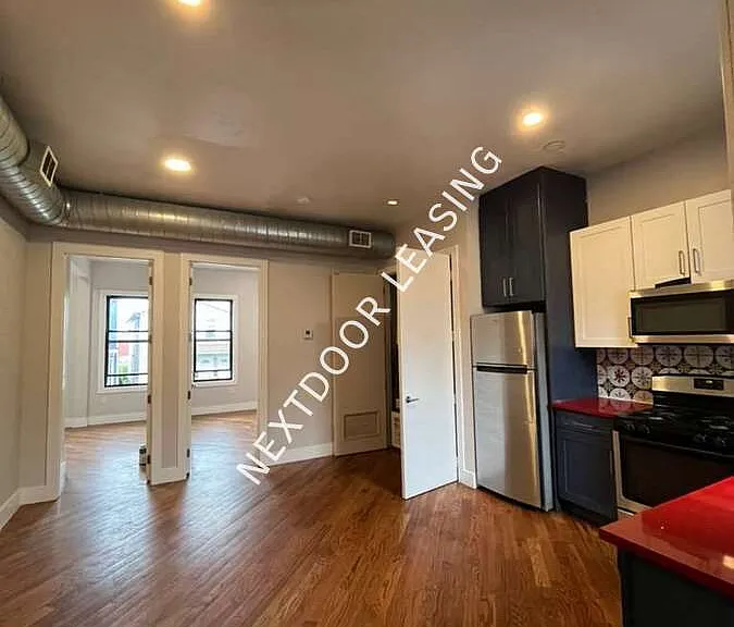 739 Garfield Ave #2AM — Photo 4