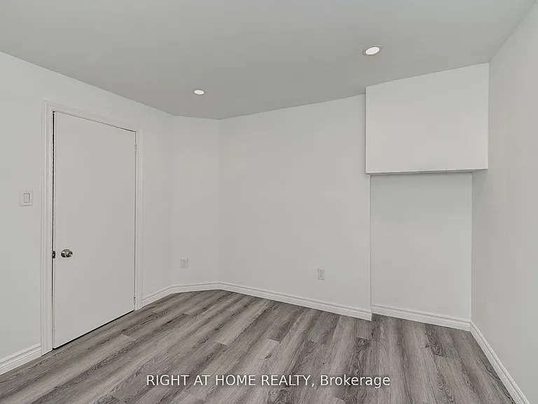 10 Monroe St #BASEMENT — Photo 11