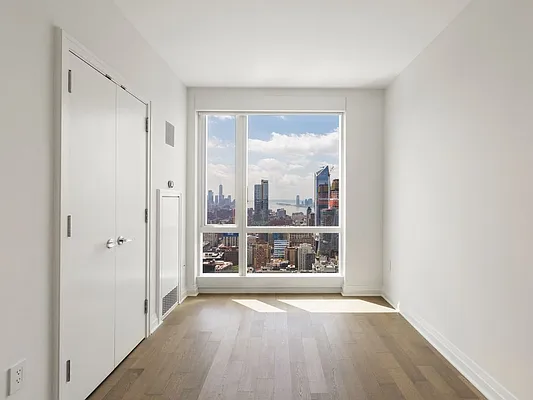 Rented by Platinum Properties | media 3