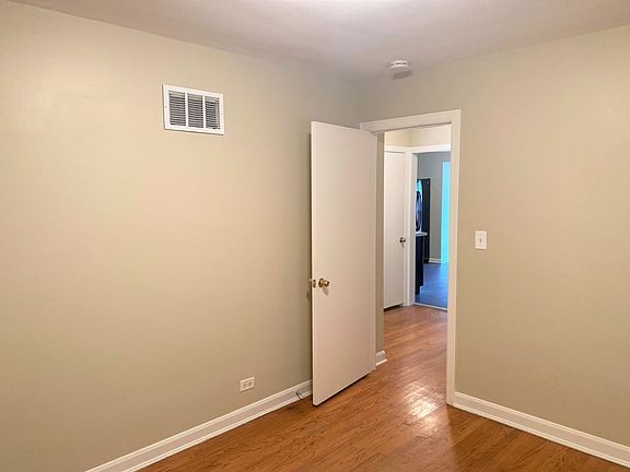 5th image of 3605 N Newland Ave