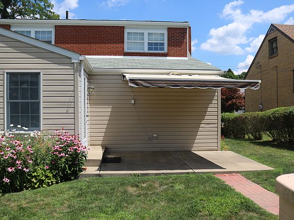 Retractable Awning
