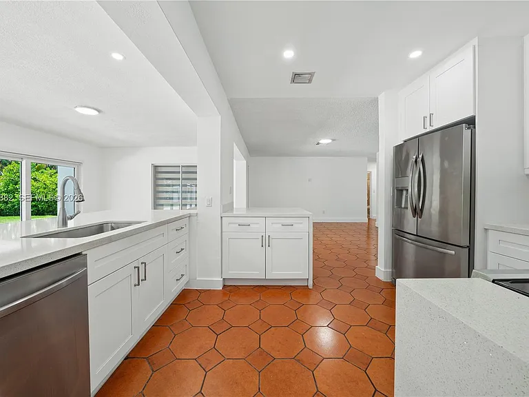 220 NW 130th Ave — Photo 14