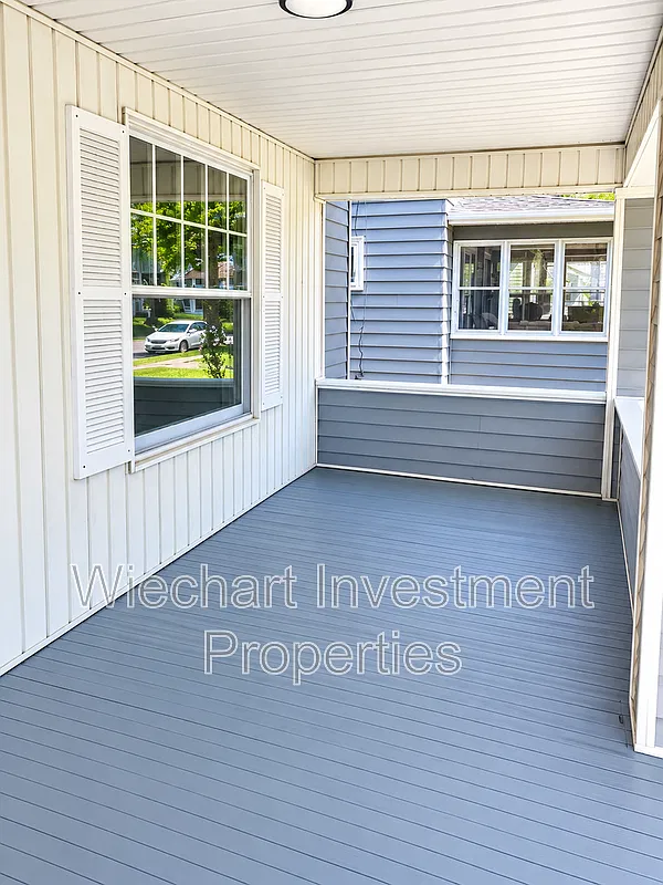 4 bed, 1.0 bath, 1644 sqft, $1,595 — Photo 3