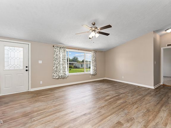 4th image of 1137 Vista Ln