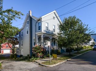 36 Brunswick Ave, Bloomsbury, NJ 08804