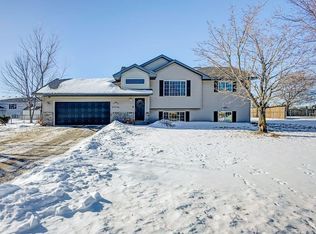 37728 Hawthorne Ave, North Branch, MN 55056