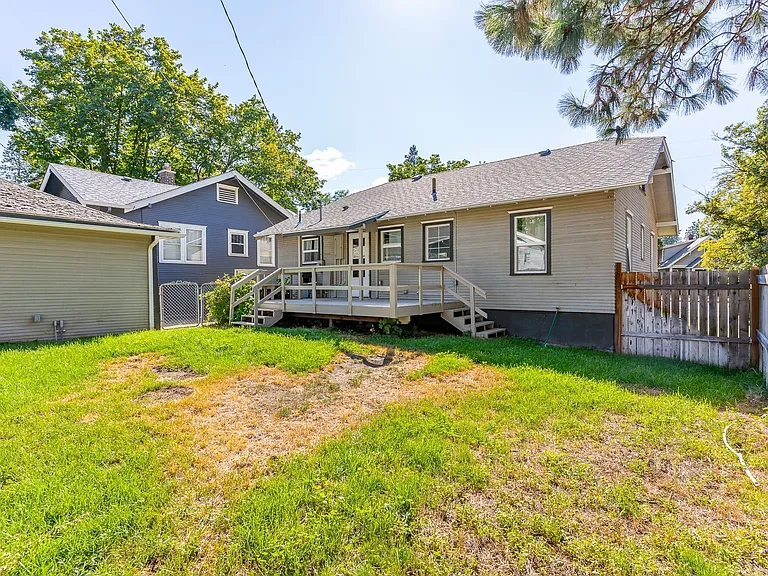 2227 S Grand Blvd — Photo 13