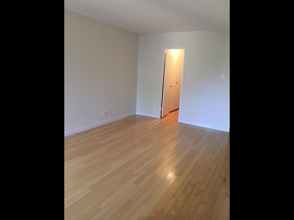 Bedroom #1