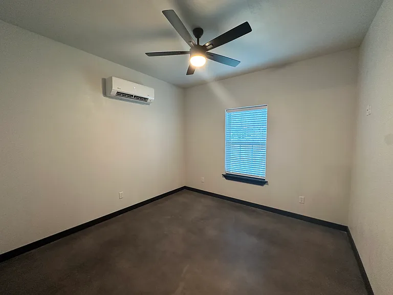 821 Shawnee Dr — Photo 8