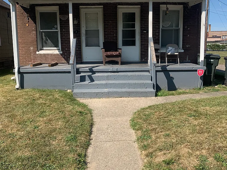 1613 S Scott St #1 — Photo 2