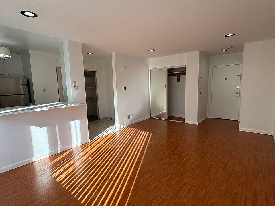 1st image of 4711 Callan Blvd APT 11