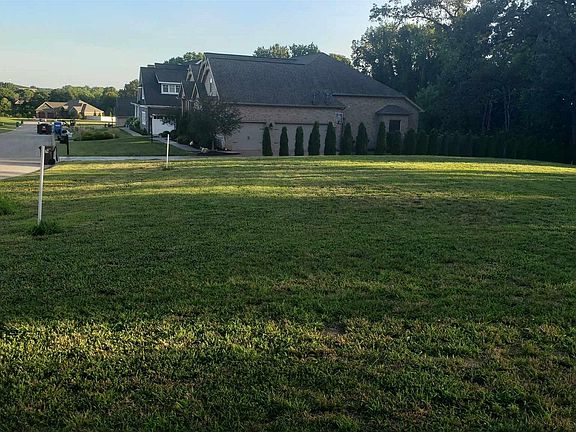 5th image of 4022 Windham Dr