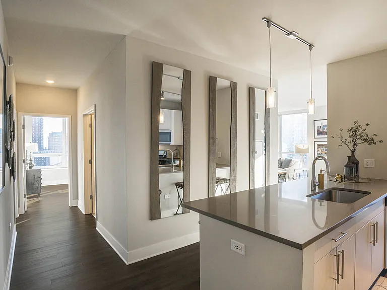 The Elle Apartments — Photo 7