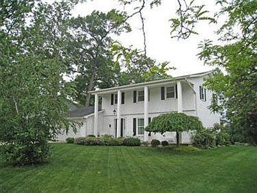 3rd image of 7608 Wake Robin Dr