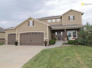 18426 W 194th St, Spring Hill, KS 66083