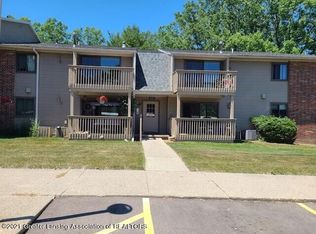 1747 Maple Rdg #9, Haslett, MI 48840