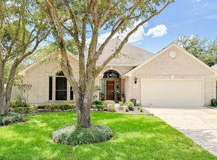 11922 Hueco Tanks Dr, Sugar Land, TX 77498