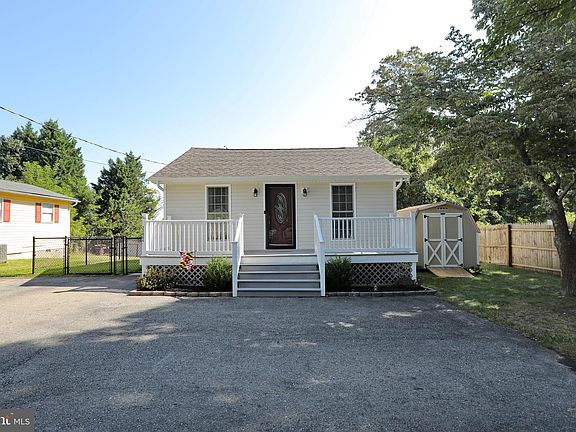 3rd image of 27064 Cape Saint Marys Dr