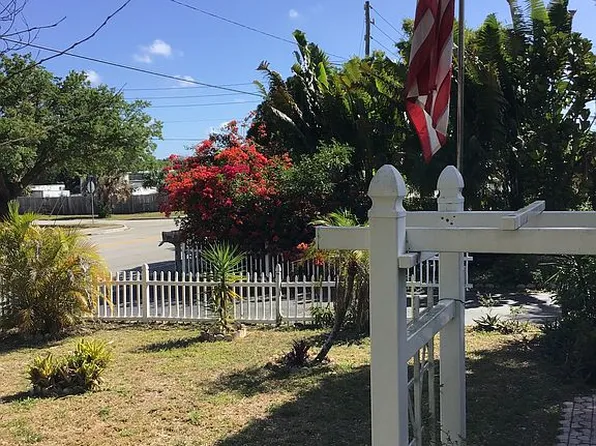 5040 70th Ave N, Pinellas Park, FL 33781
