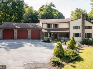 153 Stone Rd, Womelsdorf, PA 19567
