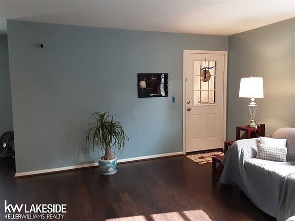 5th image of 307 Bon Brae Ct #7