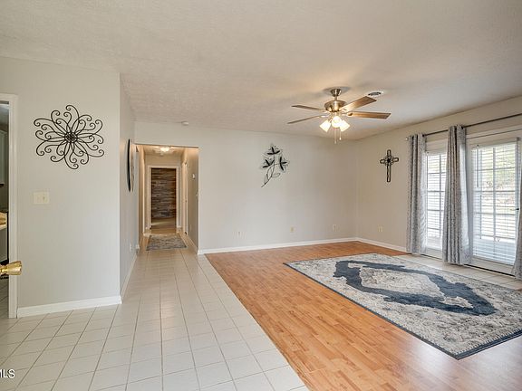 4th image of 1321 W Main St APT 16