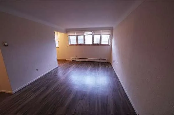 View Street Apartments — Photo 6