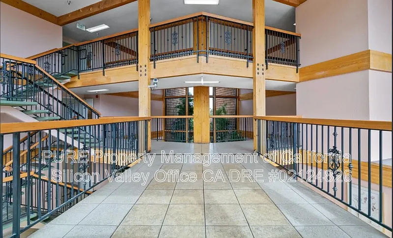 Building Photo - 375 Clifford Ave #217