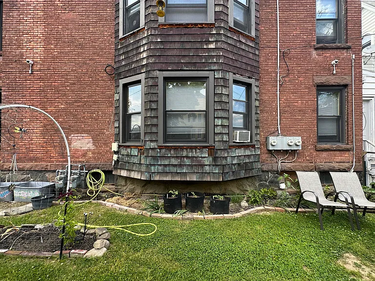 32 Liberty St #1 — Photo 14