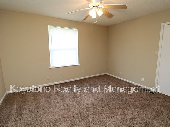 4th image of 1088 Pembroke Oak Grove Rd APT 21
