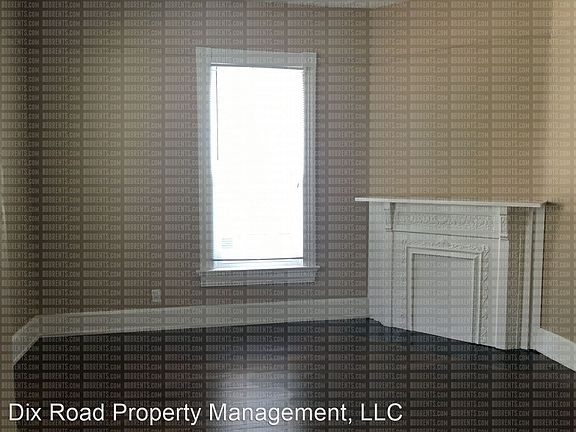 3rd image of 549 Prytania Ave