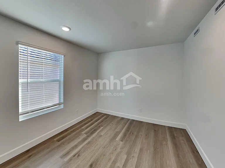 10560 Lagaspi Dr — Photo 16