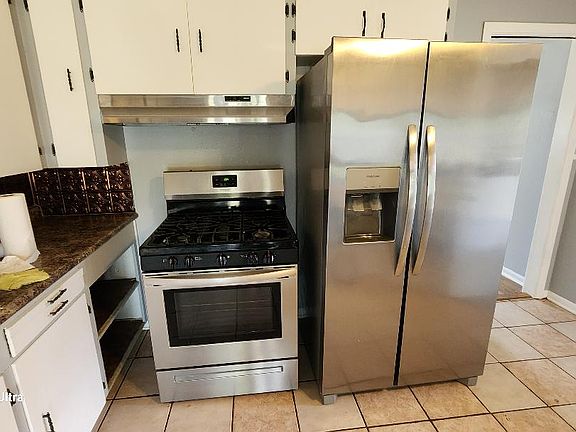 2nd image of 4108 Parkway Dr