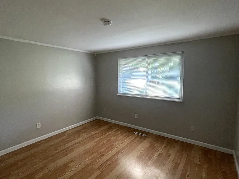 5598 Santiago Dr — Photo 12