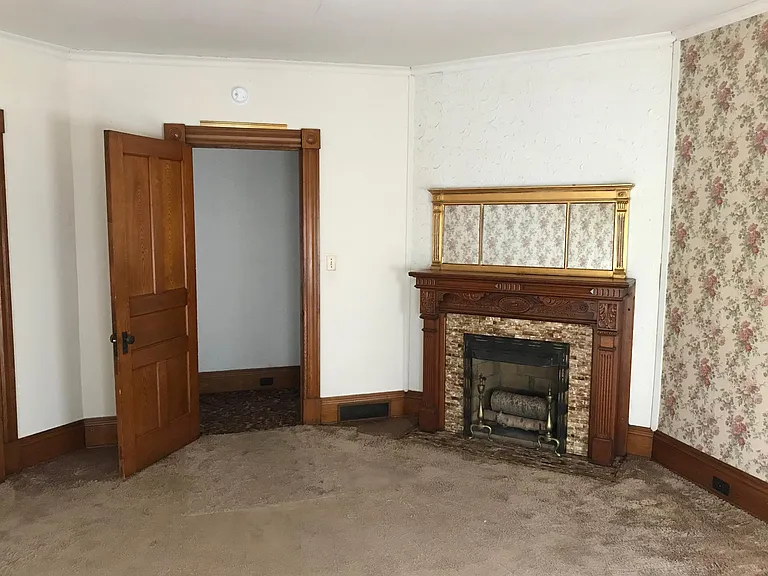 105 Congress St #2 — Photo 9