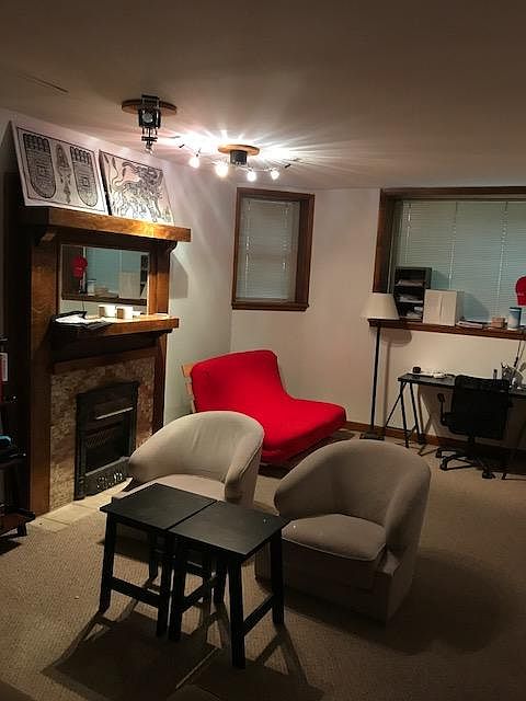 1st image of 1305 N Hoyne Ave #1