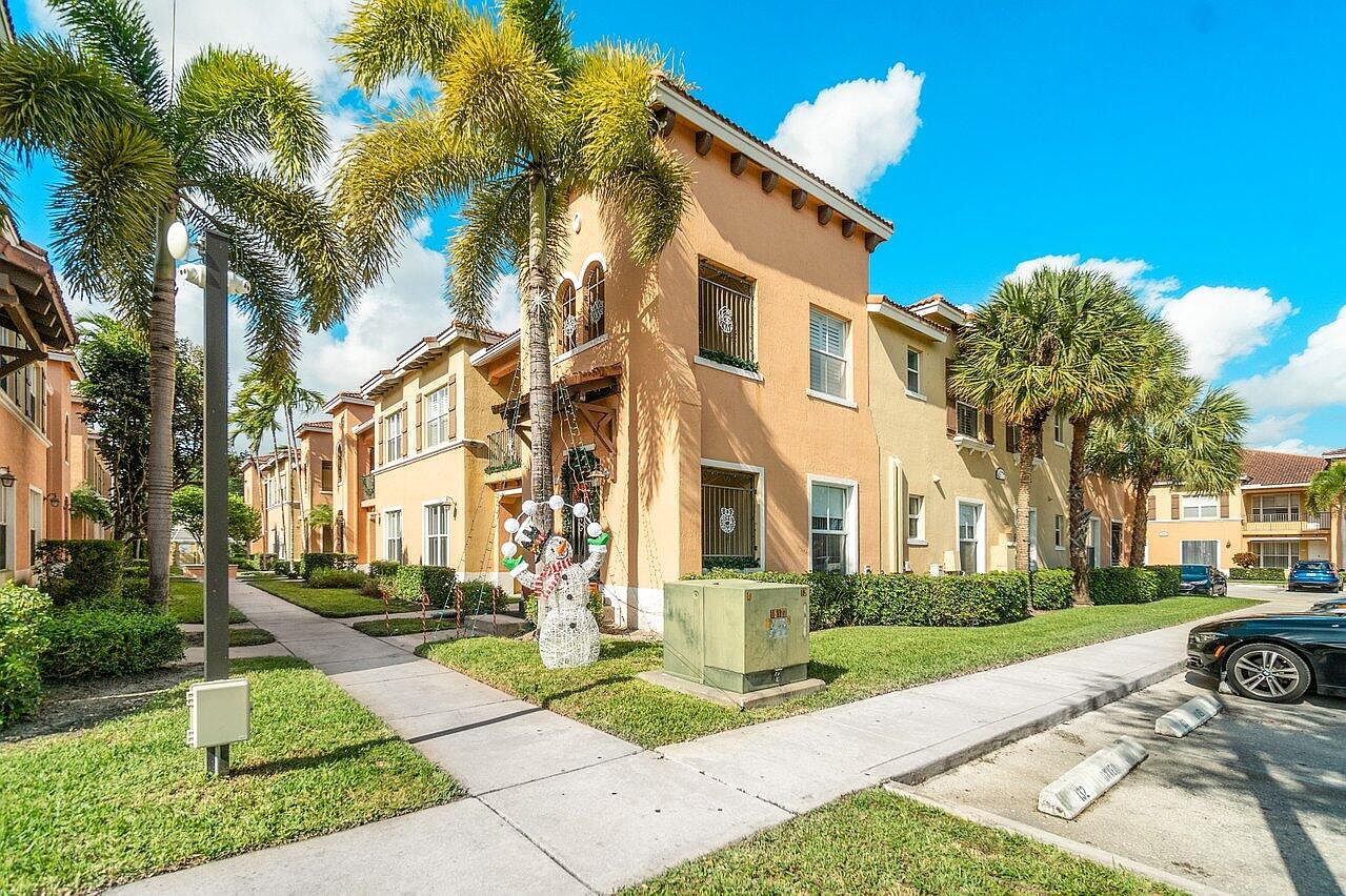 3557 Forest Hill Blvd APT 55, Palm Springs, FL 33406 Zillow