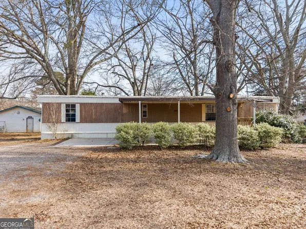 6064 Lights Ferry Rd, Flowery Branch, GA 30542