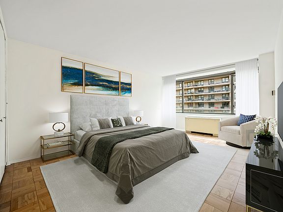 5th image of 315 W 70th St APT 12K