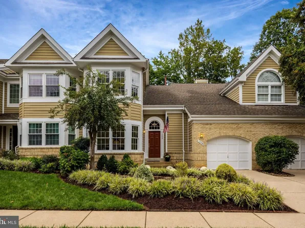 1258 Woodbrook Ct, Reston, VA 20194