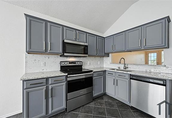 4th image of 1455 Morrison Dr