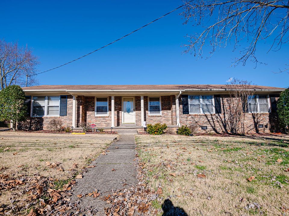 1st image of 203 Lee Ln