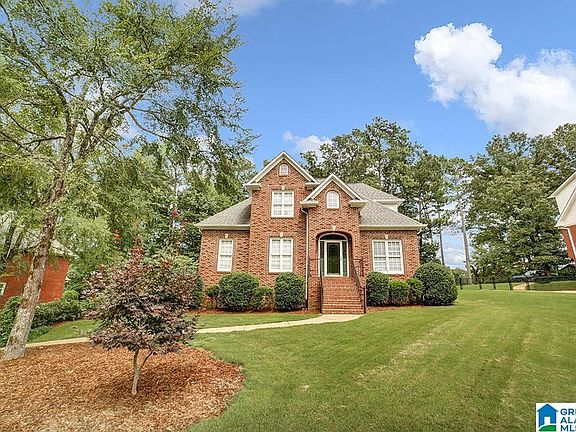 3rd image of 6915 Woodvale Ln
