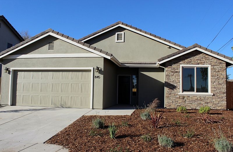 1st image of 635 Catala Way