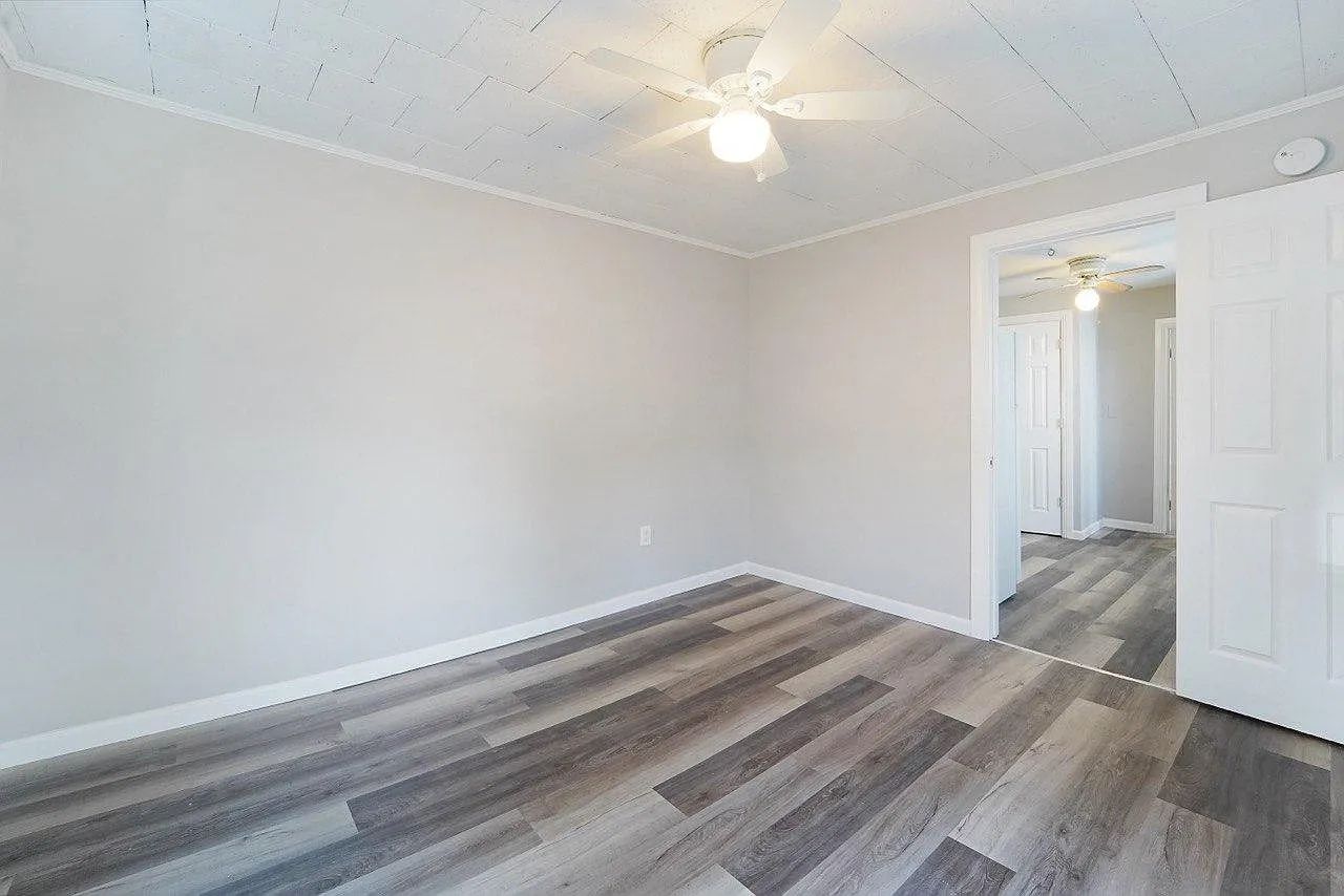 1 bed, 500 sqft, $1,850 — Photo 2