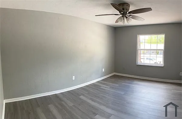 2 bed, 1100 sqft, $1,250 — Photo 3