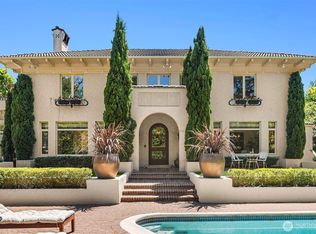 3103 Mount Rainier Dr S, Seattle, WA 98144