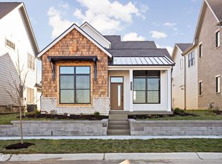 1663 Midland Main St, Westfield, IN 46074