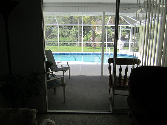 4th image of 440 Edwards St