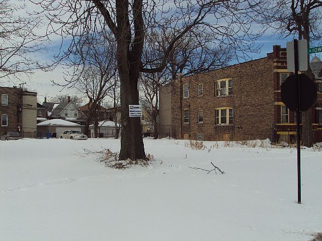 1st image of 900 N Lavergne Ave #3